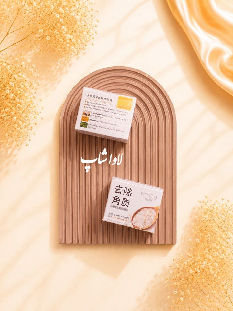اسکراب و لایه بردار ۱۴۰ گرمی صورت و بدن برنج بیوآکوا