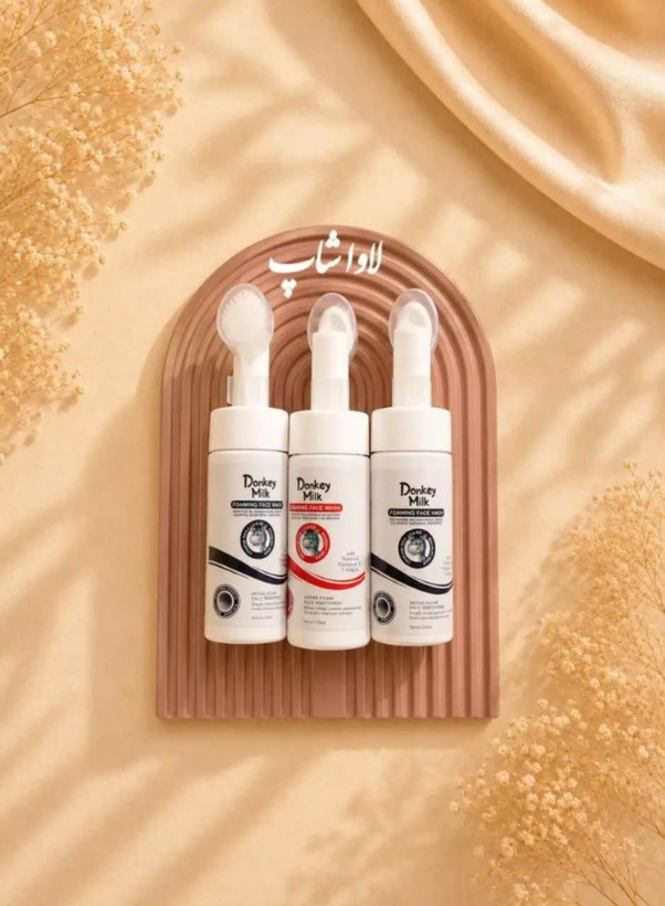فوم شستشو براش دار شیر الاغ